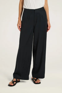 Yarra Trail Saintly Pant / Black