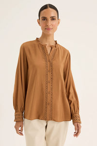 Yarra Trail Destiny Shirt / Sienna