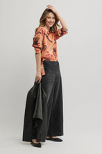 Load image into Gallery viewer, Yarra Trail Harvest Shirt
