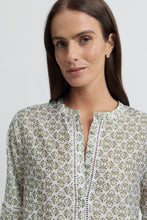 Load image into Gallery viewer, Vine Blouse Ecru / Lawn
