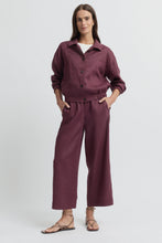 Load image into Gallery viewer, Tirari Pintuck Pant - Rasin

