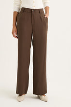 Load image into Gallery viewer, Vineyard Pant in Cacao
