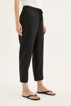 Load image into Gallery viewer, Tirari Slim Pant Black
