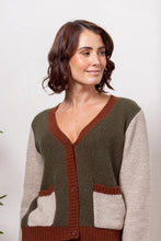 Load image into Gallery viewer, Spliced Moss Stitch Cardi - Khaki Combo

