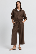 Load image into Gallery viewer, Tirari Pintuck Pant Coco
