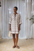 Load image into Gallery viewer, VINTAGE TALES SHIFT DRESS - CREAM/CHOC
