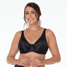 Load image into Gallery viewer, Classic Underwire Bra / Black
