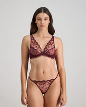 Load image into Gallery viewer, Etienne Thong
