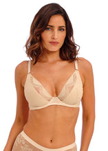 Load image into Gallery viewer, Sensu Lace Champagne Uw Plunge Bra
