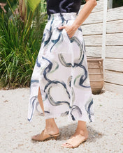 Load image into Gallery viewer, 2 Pocket Midi Skirt
