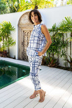 Load image into Gallery viewer, 100% linen 7/8 Flat Front Pant Tokyo Streets Denim
