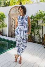 Load image into Gallery viewer, 100% linen 7/8 Flat Front Pant Tokyo Streets Denim
