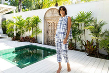 Load image into Gallery viewer, 100% linen 7/8 Flat Front Pant Tokyo Streets Denim
