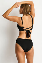 Load image into Gallery viewer, Essentials Edit Cross Front Tie Back Bra Top - Black
