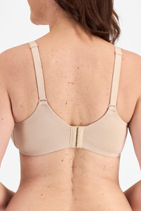 Playtex Ultralight Wirefree Lace Bra