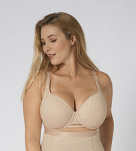 Load image into Gallery viewer, Airy Sensation T Shirt Bra / Nude Beige
