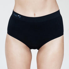 Load image into Gallery viewer, Nat V Basics - Classic Brief / Black
