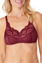 Load image into Gallery viewer, Karolina Non-wired Padded Bra - Red/nude
