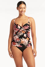 Load image into Gallery viewer, Escape Twist Front DD/E Cup Singlet Top / Black
