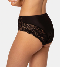 Load image into Gallery viewer, Amourette Charm Maxi Brief / Black
