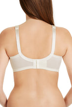 Load image into Gallery viewer, Berlei Classic Lace Underwire Bra / Alablaster
